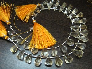 Cuentas de citrino natural facetadas en forma de lágrima de 6x10mm a 9x15mm, vendidas por hebra de 8 pulgadas. - Product Image 6