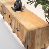 Meuble TV en bois Vandana Novara Altis, console de divertissement minimaliste en bois massif moderne