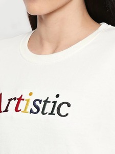 เสื้อสเวตเชิ้ตผู้หญิงสีครีมขาว ปักลายศิลปะ ตัวอักษรสลัก ปักลายตัดกัน คอกลม เสื้อพูลโอเวอร์ผู้หญิง ผ้าฝ้าย รับผลิตตามสั่งจำนวนมาก - Product Image 3