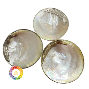 Assiettes de Luxe Écologiques en Nacre Naturelle Polie de Hanoï pour Servir du Caviar ou Décoration de Cuisine et Maison - Product Image 1