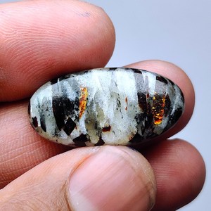 Astrophyllita Natural en Cabujón de Feldspato con Inclusión de Aguja Negra, Piedra Preciosa de Patrón Raro para Joyería - Product Image 2