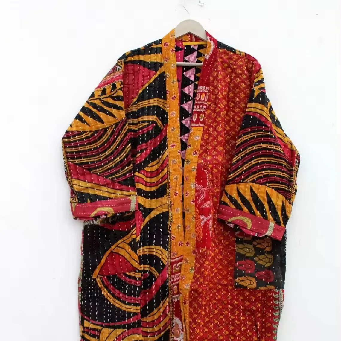 Nueva llegada Kantha Vintage algodón abrigo Kantha trabajo hecho a mano acolchado Kimono hecho a mano Kantha chaqueta para mujer