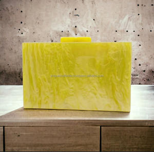 Bolso de Noche de Diseño Único y Lujoso Hecho a Mano en India, con Resina Epoxi Multicolor Geométrica, Impermeable, el Más Vendido - Product Image 2