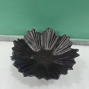 Bandeja Redonda Moderna de Aluminio Revestido, Decorativa en Negro para Sala de Estar - Product Image 5