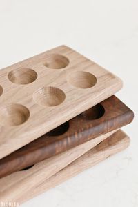 Bandeja de madera de gran capacidad para almacenar huevos frescos de granja, bandeja compacta de madera para huevos para espacios pequeños de cocina a bajo costo. - Product Image 2