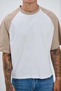 T-shirts pour hommes à coupe ample, manches raglan, couleurs claires, col rond, respirants, 100% coton, impression numérique, OEM - Product Image 3
