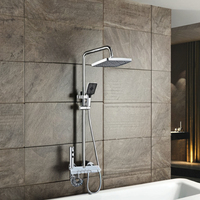 Robinet de douche mural carré chromé Maite, moderne et élégant, à double poignée, en laiton poli, avec cartouche céramique, jet de pluie doux
