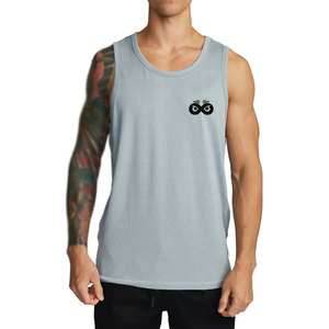 Wholesale Solid Color Fitness Wear <b>Men</b> Gym <b>Singlet</b> Custom Logo Deign Breathable <b>Men</b> Gym <b>Singlet</b> <b>For</b> Online Sale - Product Image 1