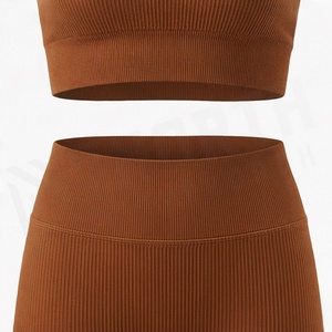 Conjunto de yoga acanalado de 2 piezas para mujer: top sin mangas con cuello redondo y shorts de cintura alta, ropa deportiva para gimnasio - Product Image 5