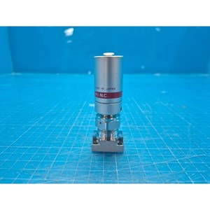 Swagelok SS-6BK-TW-1C Bellows-<b>Sealed</b> Valve Used As Is Legacy Semiconductor Equipment Parts - Product Image 1
