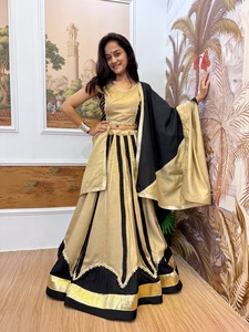 Ensemble Lehenga en Soie Indienne et Pakistanaise Noir et Or, Brodé de Paillettes, Longueur Ras du Sol, Robe Traditionnelle Vintage avec Dupatta pour Mariage - Product Image 6