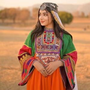 Robe traditionnelle afghane Kuchi, Poshak nomade tribal, robe brodée à la main, mode ethnique vintage afghane, culturelle - Product Image 2