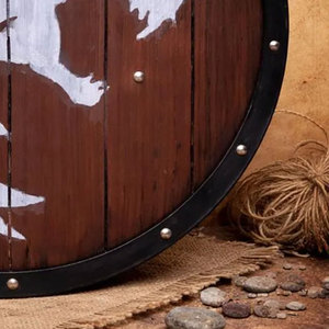 Grand bouclier rond en bois de style viking, artisanat d'inspiration nordique pour décoration, accessoires de costume et collection - Product Image 5