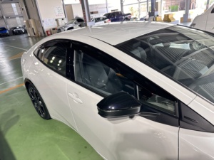 แผ่นบังแดดประตูรถยนต์ HIC วัสดุ PMMA  ใช้ได้กับ TOYOTA PRIUS (XW60) ปี 23 ขึ้นไป ได้พอดี 100% - Product Image 1