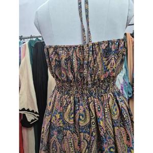 Vestidos Maxi Boho Estampados Ecológicos Kasturi con Patrones Intrincados, Cintura Natural, Tonos Tierra y Tonos Vibrantes, Perfectos para un Estilo Casual - Product Image 2