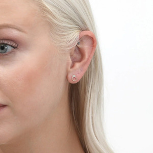 Pendientes de Oro Amarillo con Diamantes Cultivados en Laboratorio en Forma de Círculo - Product Image 2