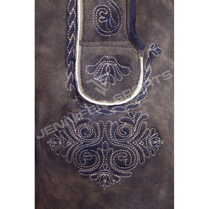 Lederhosen traditionnels allemands 2026 en daim de chèvre, écologiques, confortables, personnalisables, unis, décontractés et respirants - Product Image 3