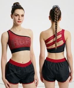 Conjuntos de entrenamiento de porristas con diseño personalizado, top corto y shorts con logo de pedrería AB, fabricante de ropa de práctica de baile - Product Image 3