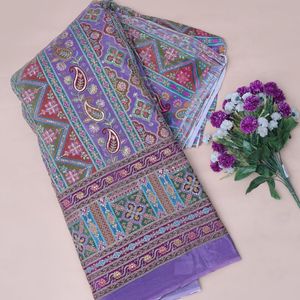 Tela de Crepé Ligera Color Violeta Púrpura, 54 Pulgadas, con Bordado Geométrico/Paisley, Material para Kurtis y Túnicas - Product Image 4