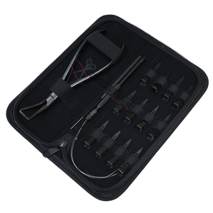 Kit d'outils d'extension capillaire noir pour coiffeur avec pince de retrait de 7 pouces, 12 pinces de sectionnement en vrac, outil à boucle et ensemble d'aiguilles à crochet - Product Image 1