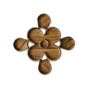 Floral Shape Wooden <b>Serving</b> Platter <b>Set</b> With Dip Bowls For Modern Snack <b>Serving</b> Platter Stylish Tableware And Home Parties - Product Image 4