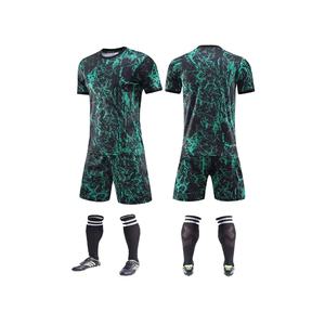 Vêtements de sport pour hommes en tissu polyester 100% écologique respirant à séchage rapide, uniforme de football à manches courtes, vente en gros - Product Image 1