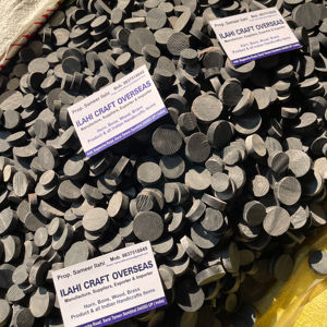 Boutons en corne de buffle en gros, noirs, tailles 16mm/19mm/21mm/23mm/26mm/29mm/31mm pour accessoires vestimentaires - Product Image 1