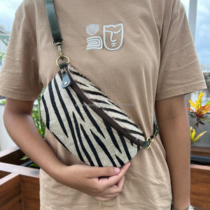 Bolso de Pecho Hecho a Mano de Cuero Reciclado con Estampado de Animales para Mujer, Bolso de Hombro Deportivo de Piel de Vaca Occidental para Ciclismo - Product Image 3