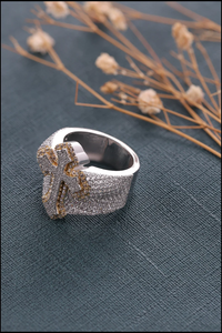 Anillo de cóctel vintage con cruz de diamantes creados en laboratorio, chapado en plata 925, engaste pavé, religioso, unisex, para uso diario - Product Image 3