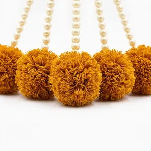Guirlande suspendue de fleurs de marguerite artificielles avec perles, ensemble de 6 pour la décoration de mariage, de la maison, de Diwali, de la Pooja, de la porte et des murs - Product Image 2