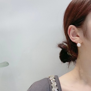 ต่างหูมุกทองธรรมชาติ 11-12 มม. แบบคลาสสิก เงินแท้ 925 แสงสว่าง โดดเด่น  มีตำหนิเล็กน้อย ของแท้ - Product Image 1