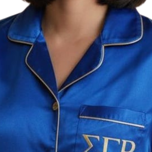 Ensemble de pyjama pour femme, confortable, deux pièces, haut à manches longues et pantalon assortis, tenue de détente personnalisée avec lettres grecques - Product Image 2
