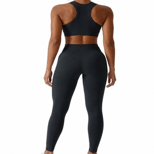 Conjunto de Yoga sin Costuras para Mujer, Premium, Elástico, Cómodo, Deportivo, Moderno, Transpirable, Listo para el Gimnasio - Product Image 2
