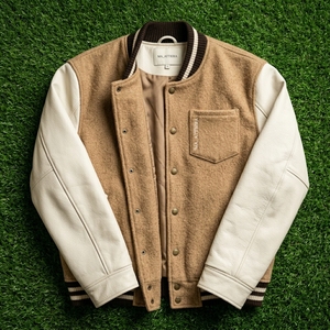 Veste bomber en laine marron pour homme, manches en cuir crème, boutons pression, personnalisable OEM ODM, vente en gros - Product Image 6