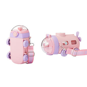 Taza de agua creativa para autobús de bebé para niños que van a la escuela, taza de paja de material tritan especial, tetera bonita para jardín de infantes - Product Image 6