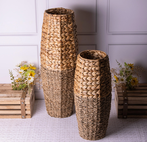 Vase en verre tissé à rayures contrastées noires, qui apporte un caractère côtier chic aux tables, disponible à prix de gros. - Product Image 6