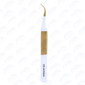 Pince à cils Apto Enterprises en acier inoxydable durable avec poignée diamantée et surface dentelée/lisse pour extensions de cils - Product Image 3