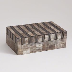 Cajas de joyería de resina decorativa premium y madera MDF para mujeres con múltiples compartimentos y espejo en el interior. - Product Image 1