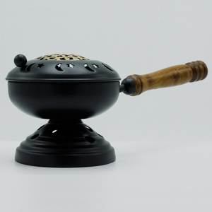 Quemador de Incienso Metálico Hecho a Mano con Mango de Madera, Difusor Aromático para Uso en Todas las Estaciones - Product Image 2