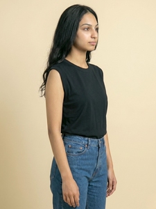Camiseta Deportiva Negra para Mujer, Sin Mangas, Cuello Redondo, Corte Holgado Informal, Básica, Suave y Cómoda, Top de Moda para el Día a Día, Estilo Urbano Moderno - Product Image 3