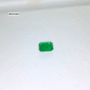 Approvisionnement en gros 2026 : Pierre précieuse émeraude de forme octogonale de Zambie, 9,80x7,90x4,00mm, 2,46ct, pour collections de bijoux de créateurs sur mesure - Product Image 4