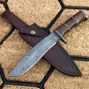 Couteau de survie Bowie en acier Damas fait main sur mesure, pointe droite, manche en Micarta, entretoises en laiton, bolster en Damas - Product Image 5