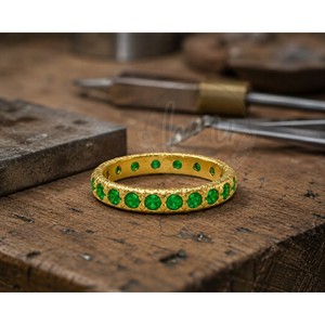 แหวนทองชุบประดับมรกต CZ ทรงกลมขนาด 3 มม. ดีไซน์หรูหรา แหวนเพชรทรงกลมแบบ Eternity Band  งานแฮนด์เมด เครื่องประดับโดดเด่น - Product Image 3