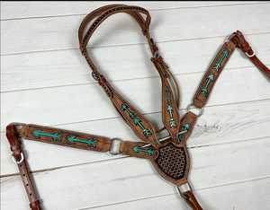 ชุดบังเหียนม้าตะวันตกคุณภาพสูง สายรัดคอหนังทนทาน ดีไซน์ลายดอกไม้เพ้นท์มืออย่างหรูหรา สำหรับขี่ม้าแข่ง หลากหลายแบบ - Product Image 1