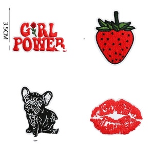 Patchs brodés fer sur Patch couture sur vêtements autocollants rouge fraise broderie fusible Applique Badge décoration rayures - Product Image 5