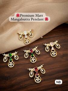 Pendentif Mangalsutra de luxe finition or pour femme avec perle et motif floral, idéal pour mariage, mariée ou usage quotidien - Product Image 3