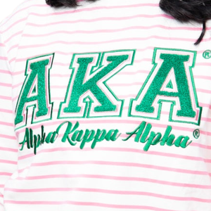 Sudadera Personalizada para Mujer, Blanca con Rayas Rosas, Bordada con la Letra AKA Alpha Kapa Alpha en Verde, Cuello Redondo, Manga Larga, Estilo Casual - Product Image 5