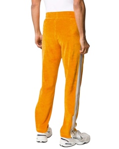 Pantalon de jogging personnalisé avec logo, coupe ample, style streetwear, bande latérale orange, bas à fermeture éclair, pantalon de survêtement en velours - Product Image 2