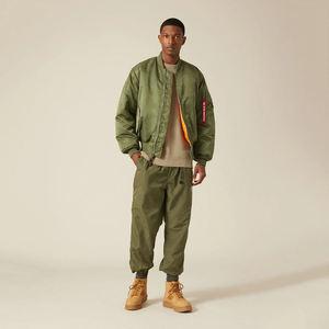 Chaqueta Bomber de Lona Recubierta para Hombre, con Capucha, Cierre de Cremallera Delantero/Trasero, Logotipo Personalizado, Ecológica, Resistente al Viento, para Primavera, Trabajo al Aire Libre, con Forro de Piel Sintética - Product Image 2