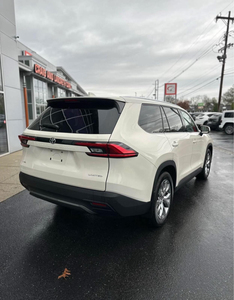 Toyota Highlander SUV d'occasion 2022, automatique, R17, turbo, 4L, options essence/électrique, intérieur cuir foncé, conduite à gauche - Product Image 2